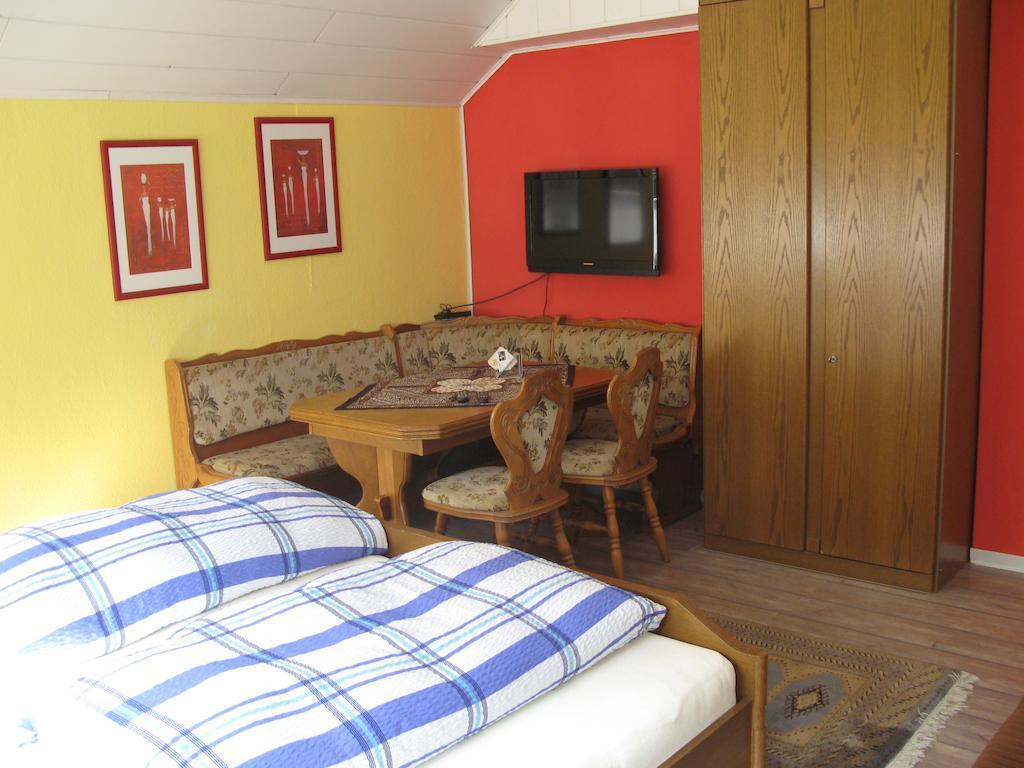Pension&Apartments Linkemühle Niederfell Habitación foto